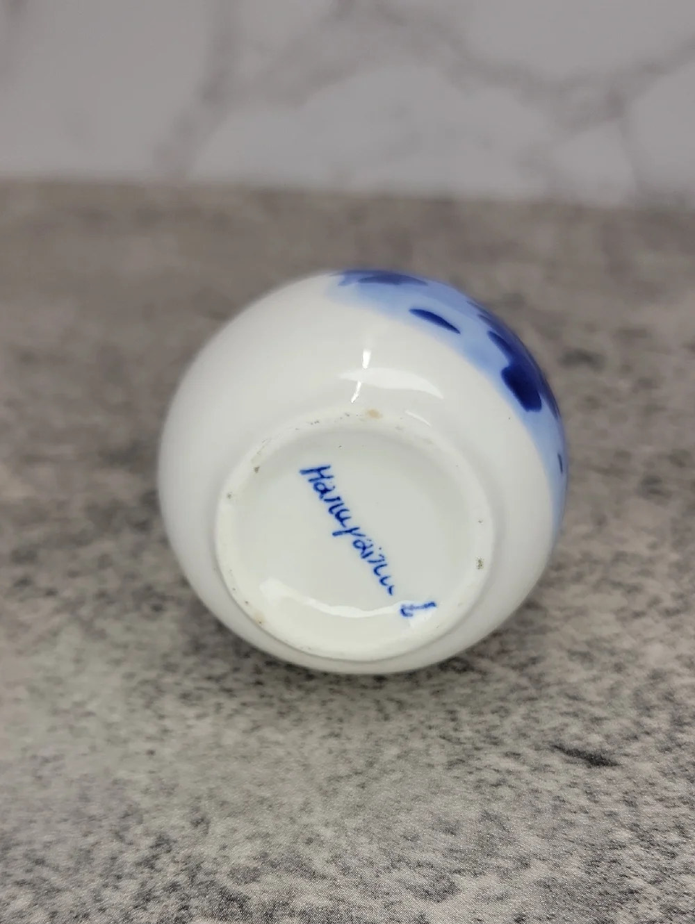 Vintage Mini Delft blue inspired Vase - Picture 6 of 8